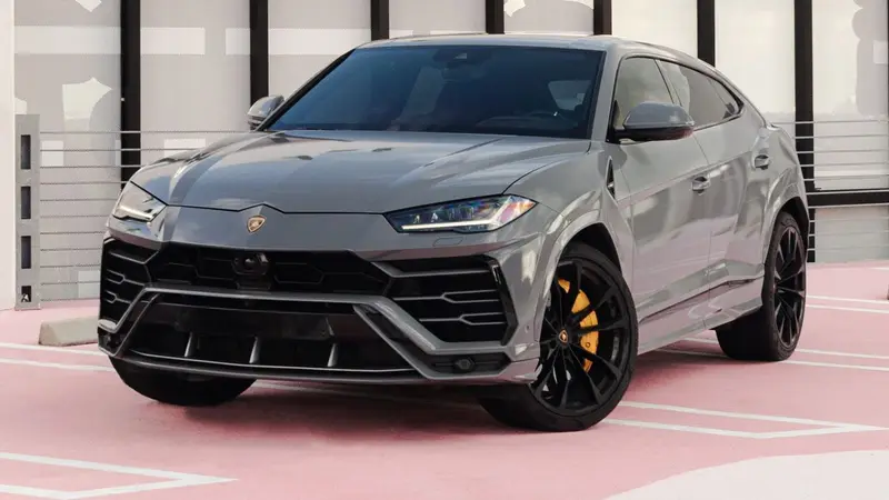 Why the Lamborghini Urus is Perfect for Miami Road Trips