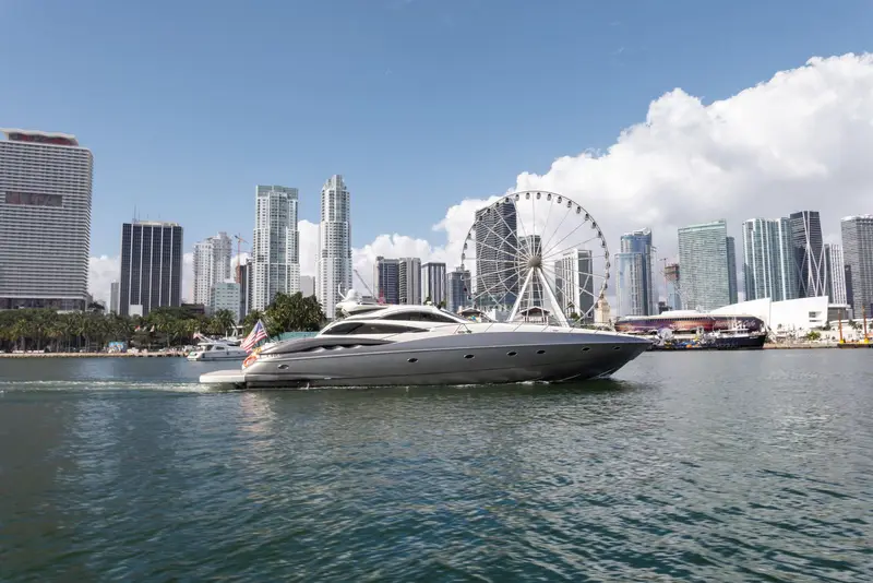 75' Sunseeker yacht charter Miami — photo 9