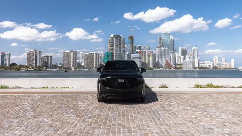 Group Luxury Transportation in Miami: Sprinter Vans, SUV Convoys and VIP Packages