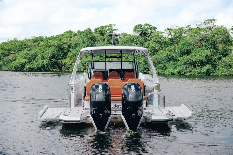 Saxdor 320 GTO yacht charter Miami — photo 5