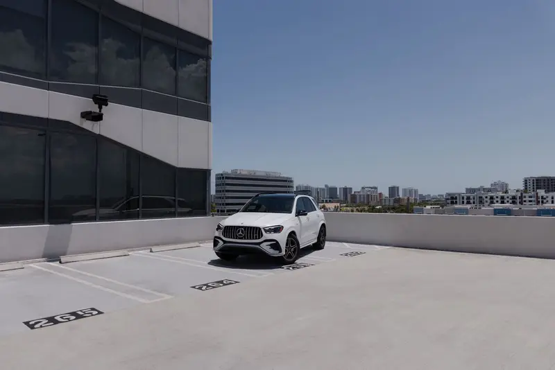 Mercedes-AMG GLE 53 SUV White exotic car rental Miami — photo 3