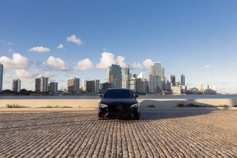 Mercedes-S580 Black exotic car rental Miami — photo 2