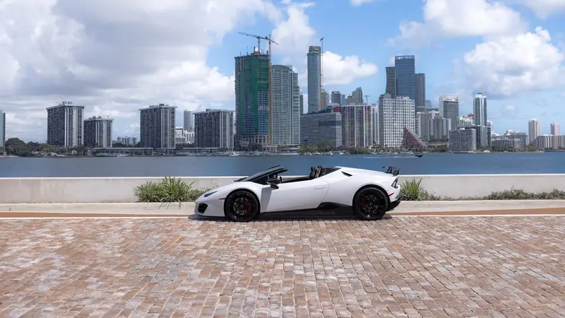 Father's Day in Miami: Surprise Dad with a Supercar Experience He'll Never Forget