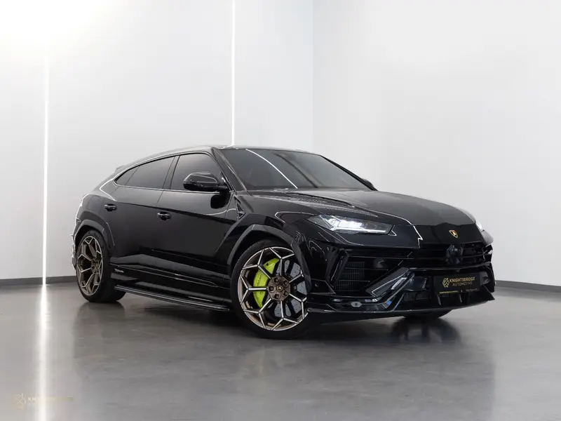 Cruise Miami in Luxury: Rent a Lamborghini Urus Performante for an Unforgettable Drive