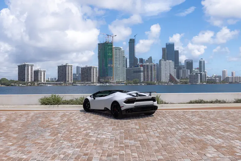 Lamborghini Huracan Spyder White exotic car rental Miami — photo 3