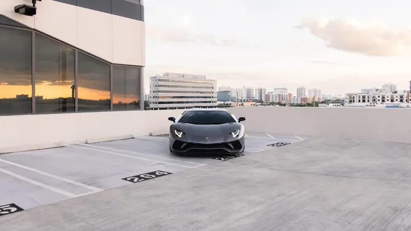 What It’s Like to Drive a Lamborghini in Miami for a Day