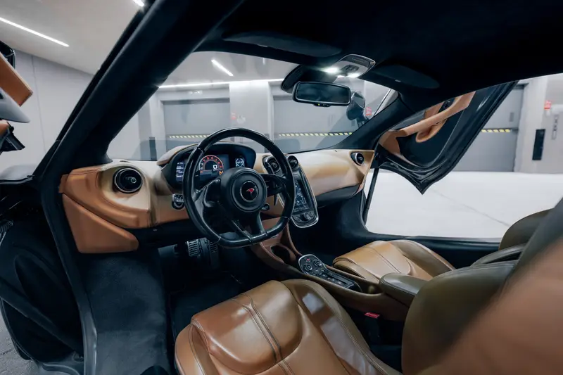 McLaren 570s exotic car rental Miami — photo 8