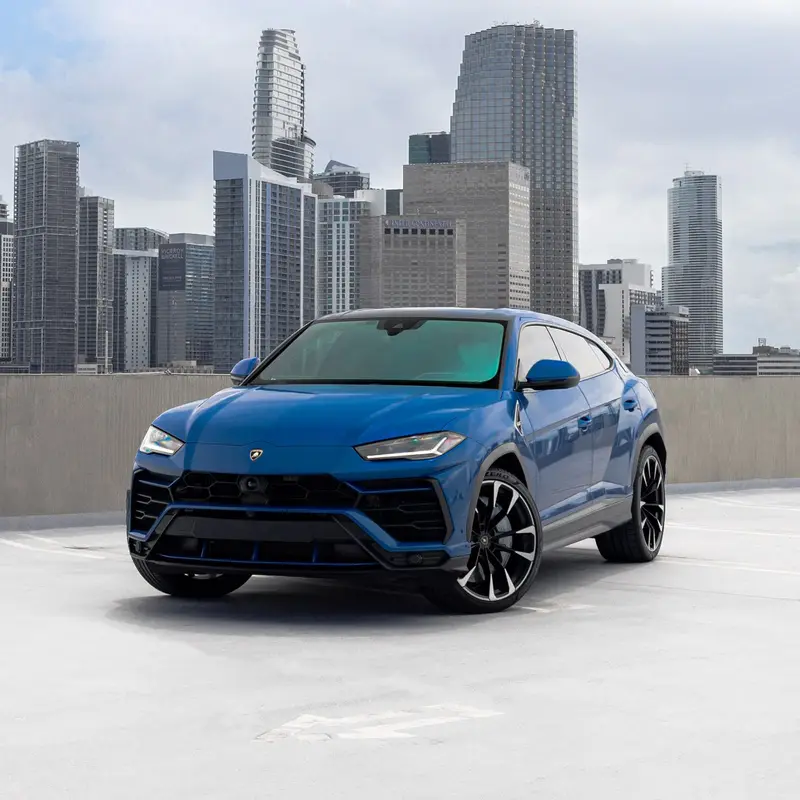 Lamborghini Urus Blue