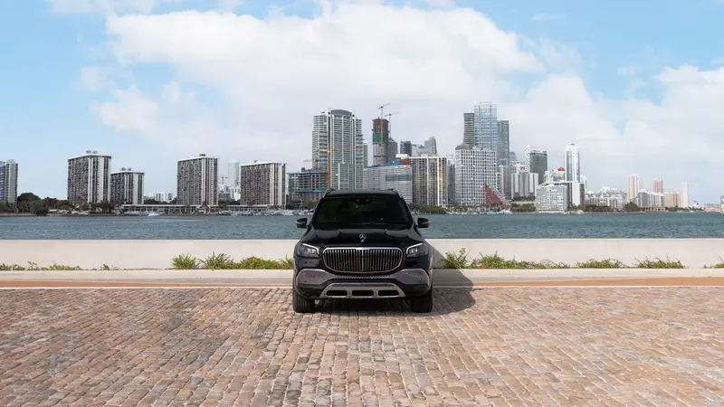 Prom Season in Miami 2026: Exotic Cars That Make a Grand Entrance