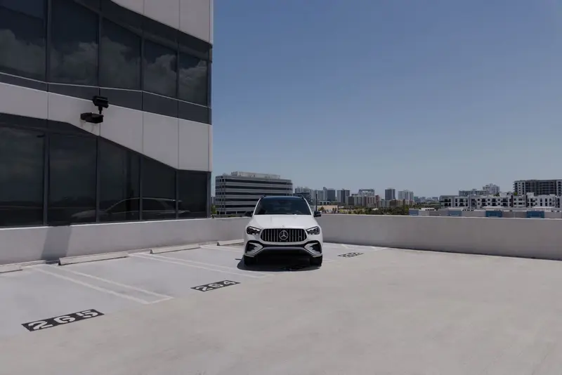 Mercedes-AMG GLE 53 SUV White exotic car rental Miami — photo 2