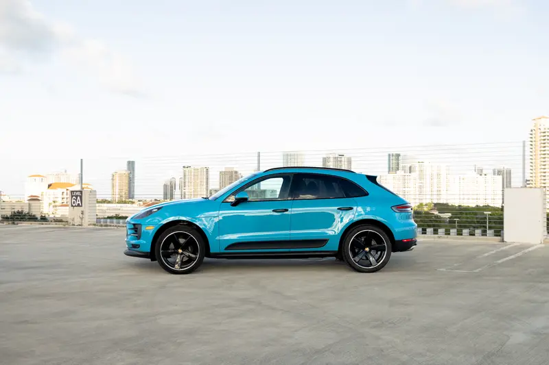 Porsche Macan exotic car rental Miami — photo 3
