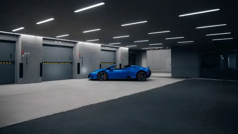 Driving a Supercar in Miami: What Makes It Different