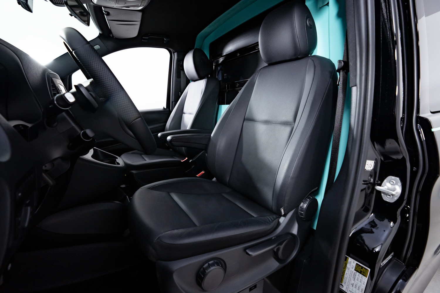 Mercedes-Benz Metris Maybach Matte Black