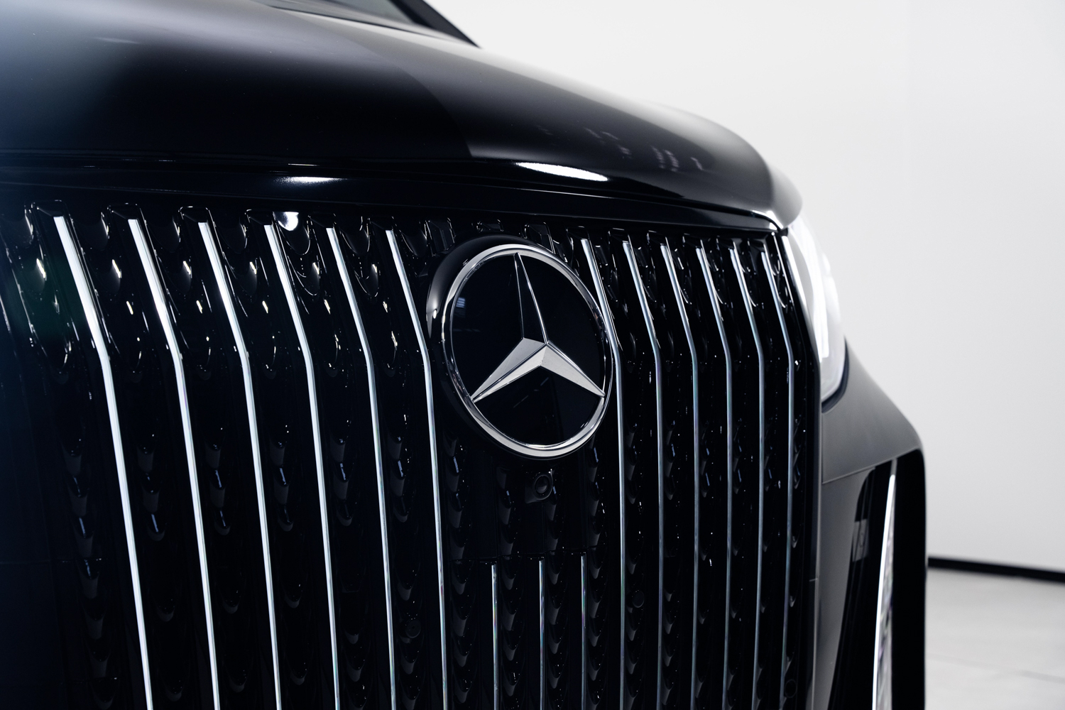 Mercedes-Benz Metris Maybach Matte Black