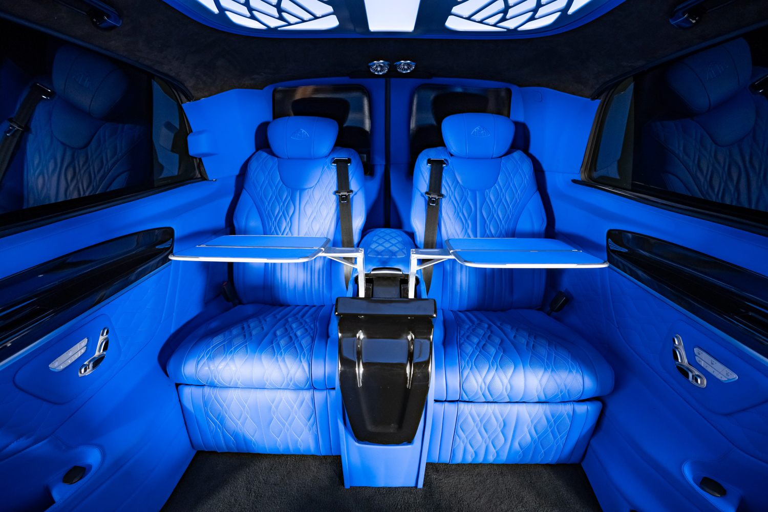 Mercedes-Benz Metris Maybach Gloss Black