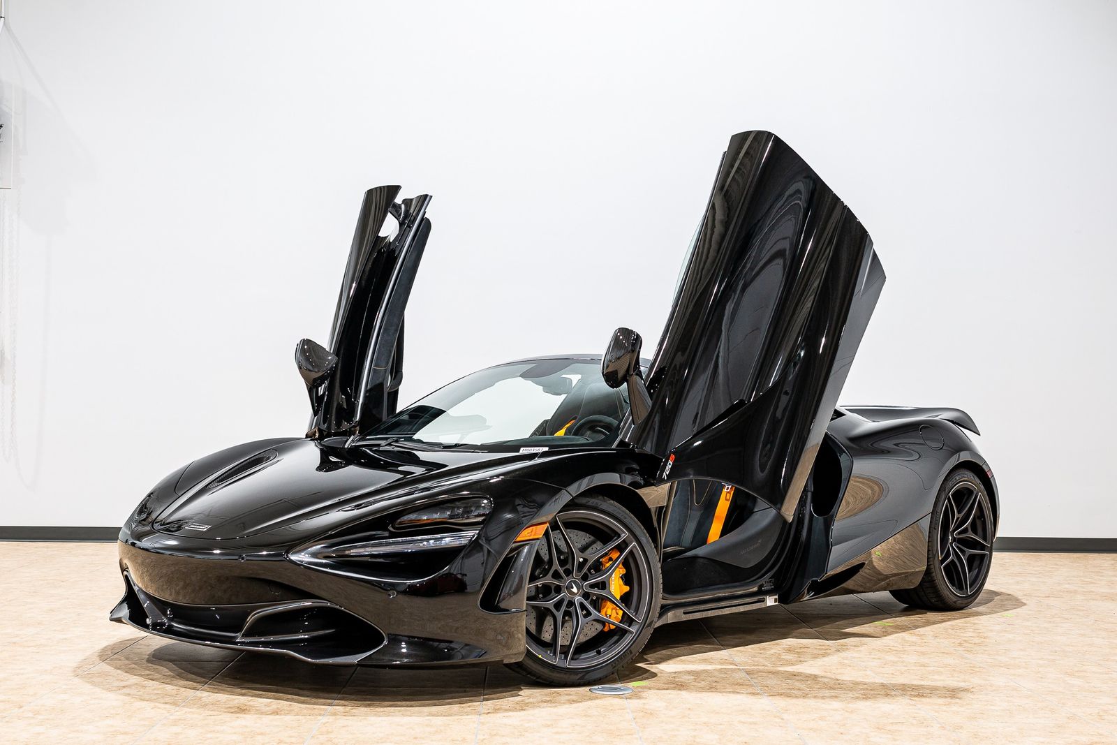 Experiencing Miami in a McLaren 720S