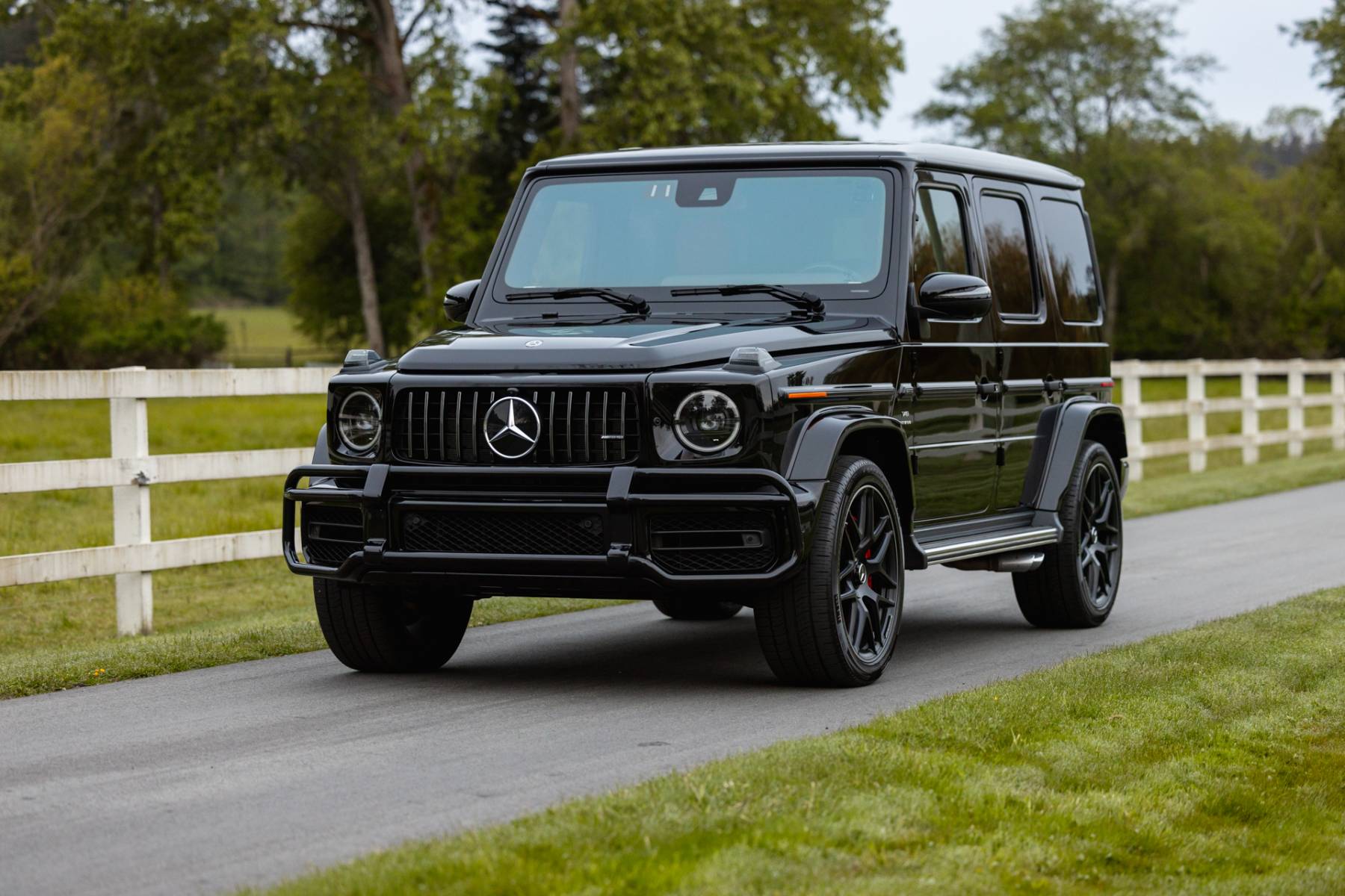 The Ultimate Guide to Renting a Mercedes-Benz in Miami