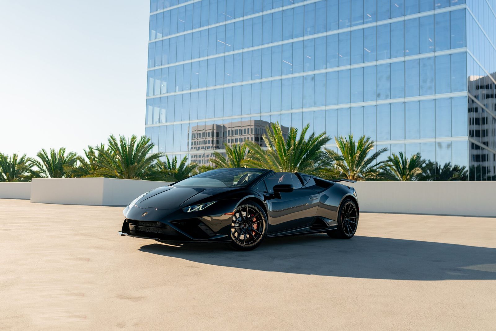 The Ultimate Guide to Renting a Lamborghini Evo Spyder in Miami