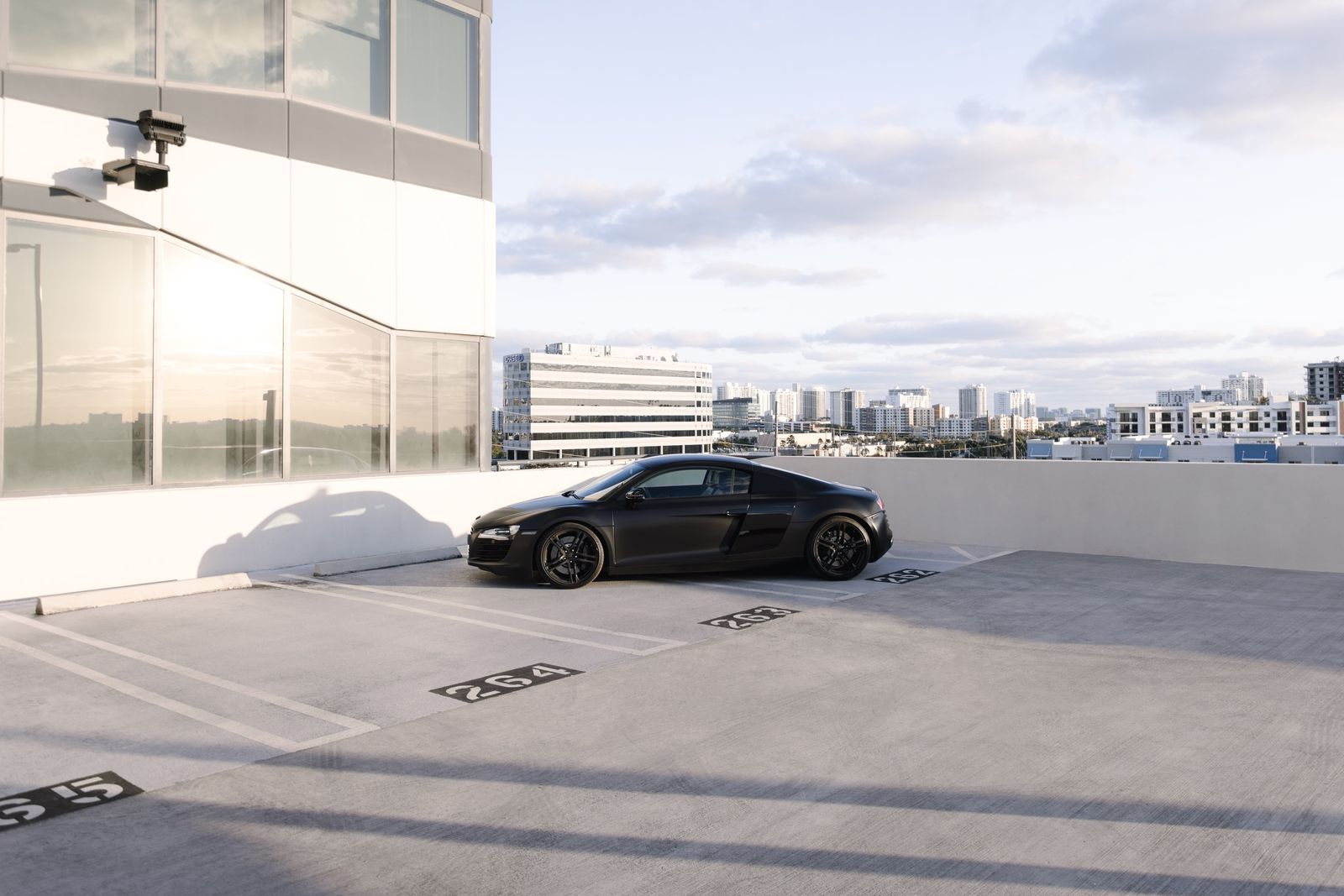 Audi R8 Coupe exotic car rental Miami — photo 4
