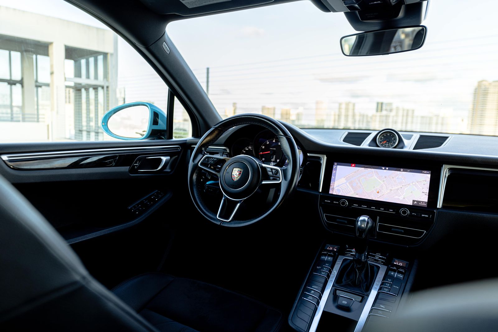 Do's and Don’ts of Driving Exotic Cars in Miami