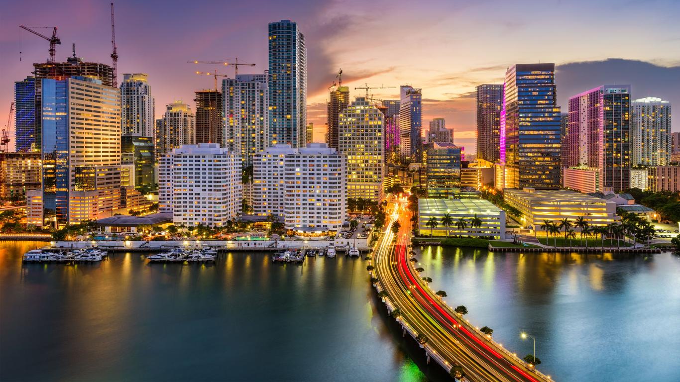 How to Maximize Your Luxury Rental Experience in Miami
