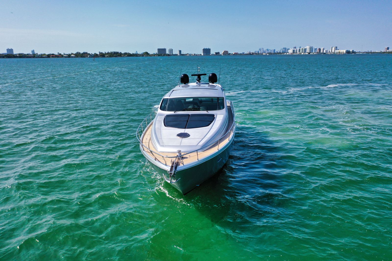 Pershing 65’