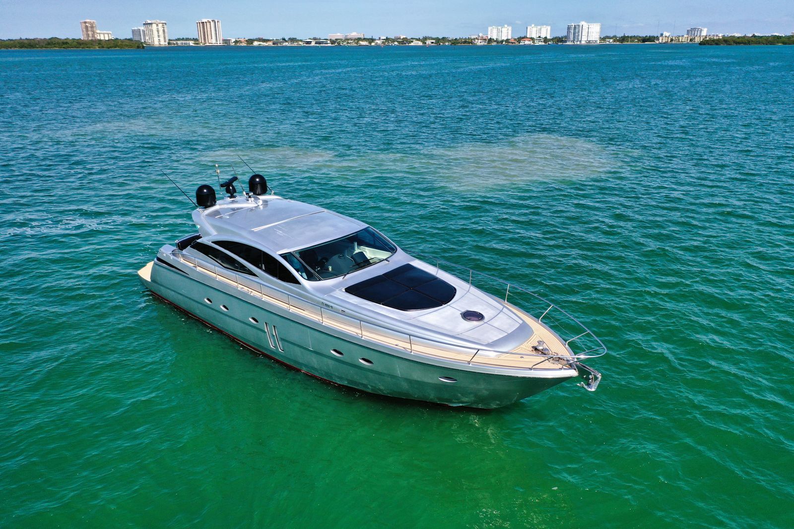 Pershing 65’