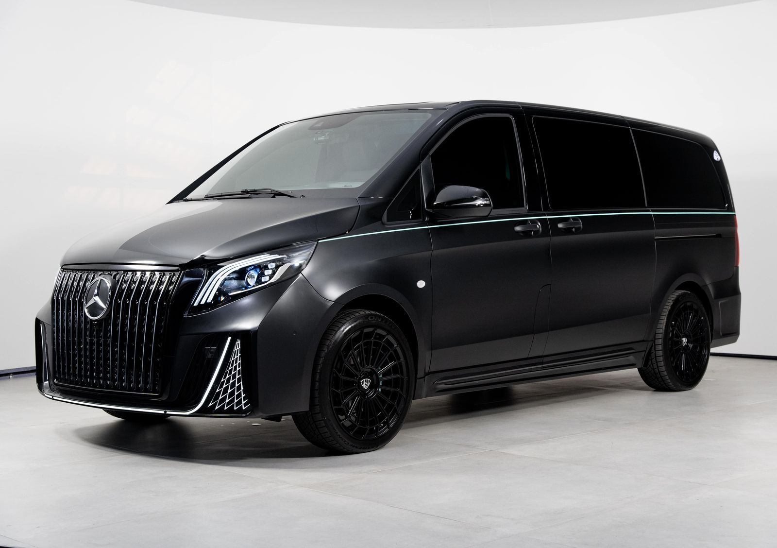 Mercedes-Benz Metris Maybach Matte Black