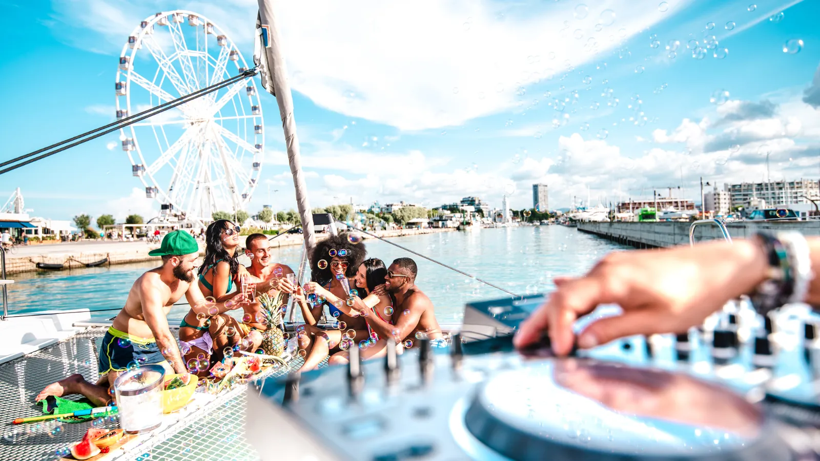 How to Experience Ultra Music Festival 2026 from a Miami Yacht