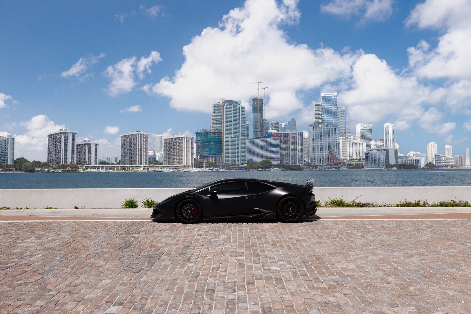 Lamborghini Huracan Coupe