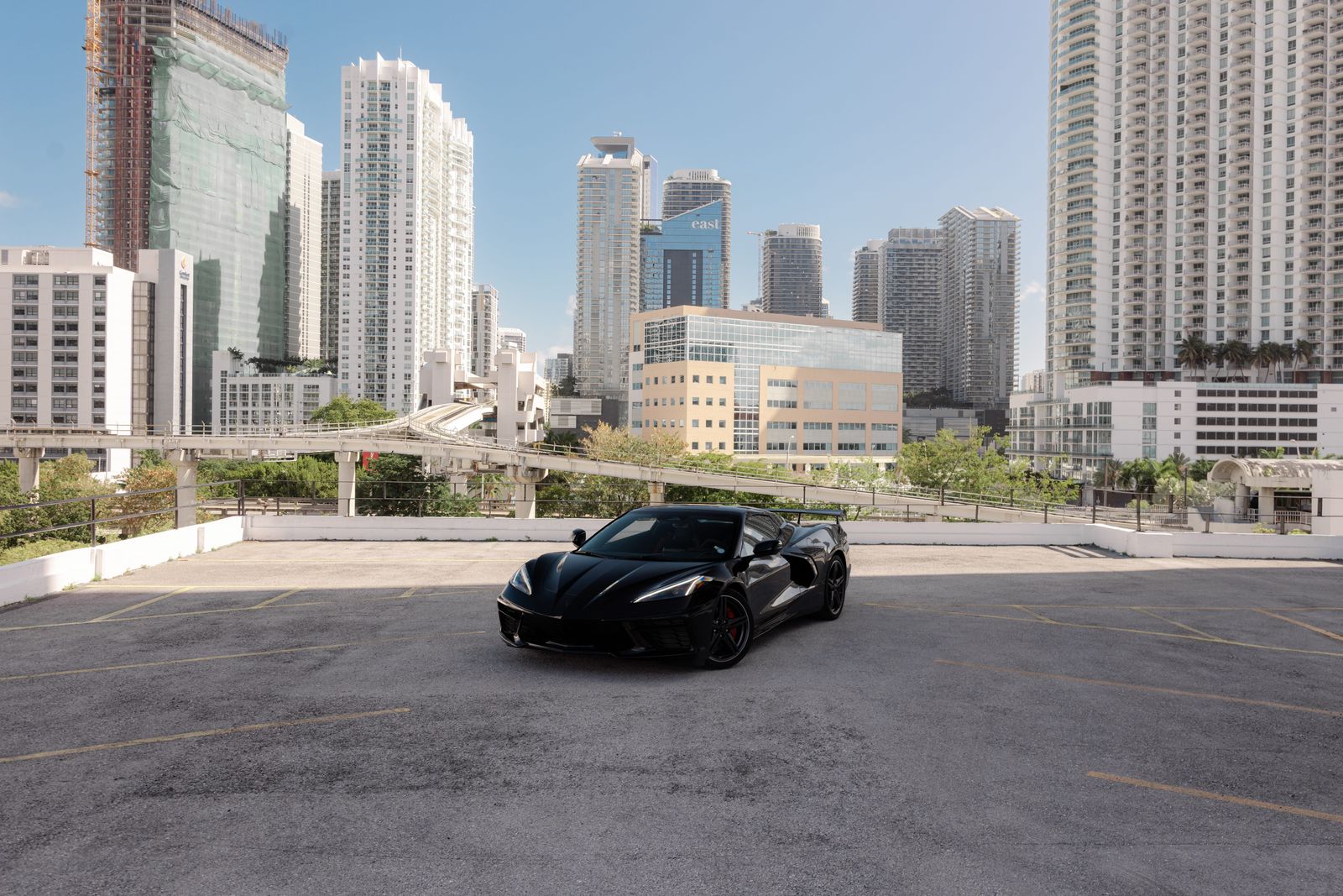 Corvette C8 1LT