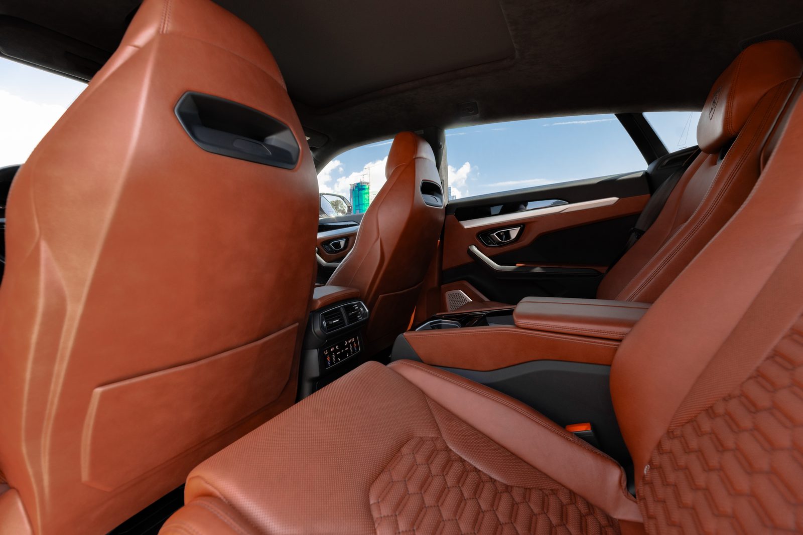 Lamborghini Urus White exotic car rental Miami — photo 6