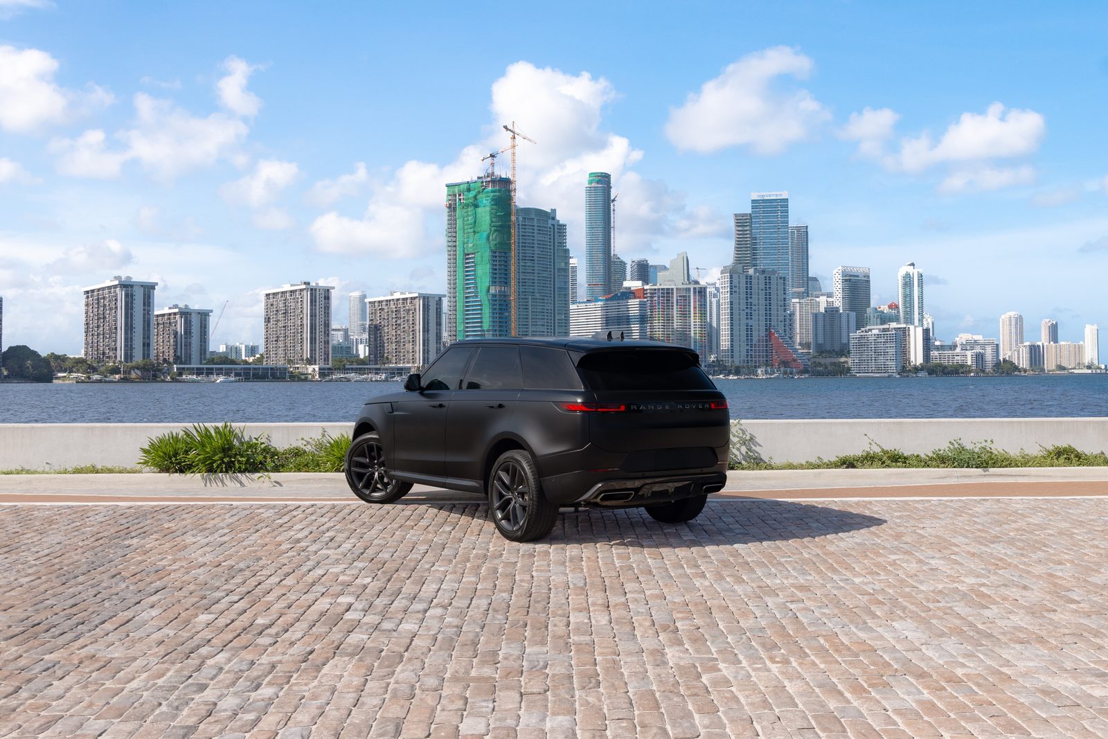Range Rover Sport exotic car rental Miami — photo 3